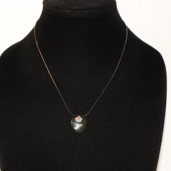 💚 Sterling Silver Chain Necklace with Green Heart Pendant  ✨ - Picture 6 of 6